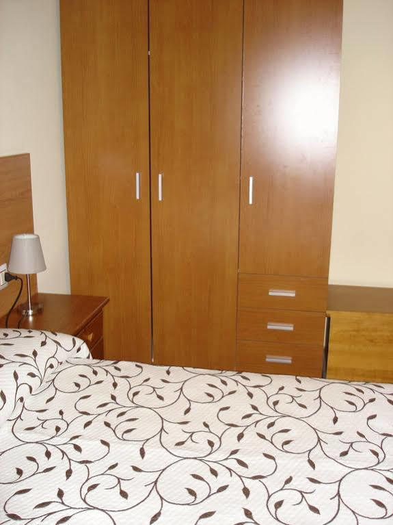Hotel Pio V Vigo Esterno foto